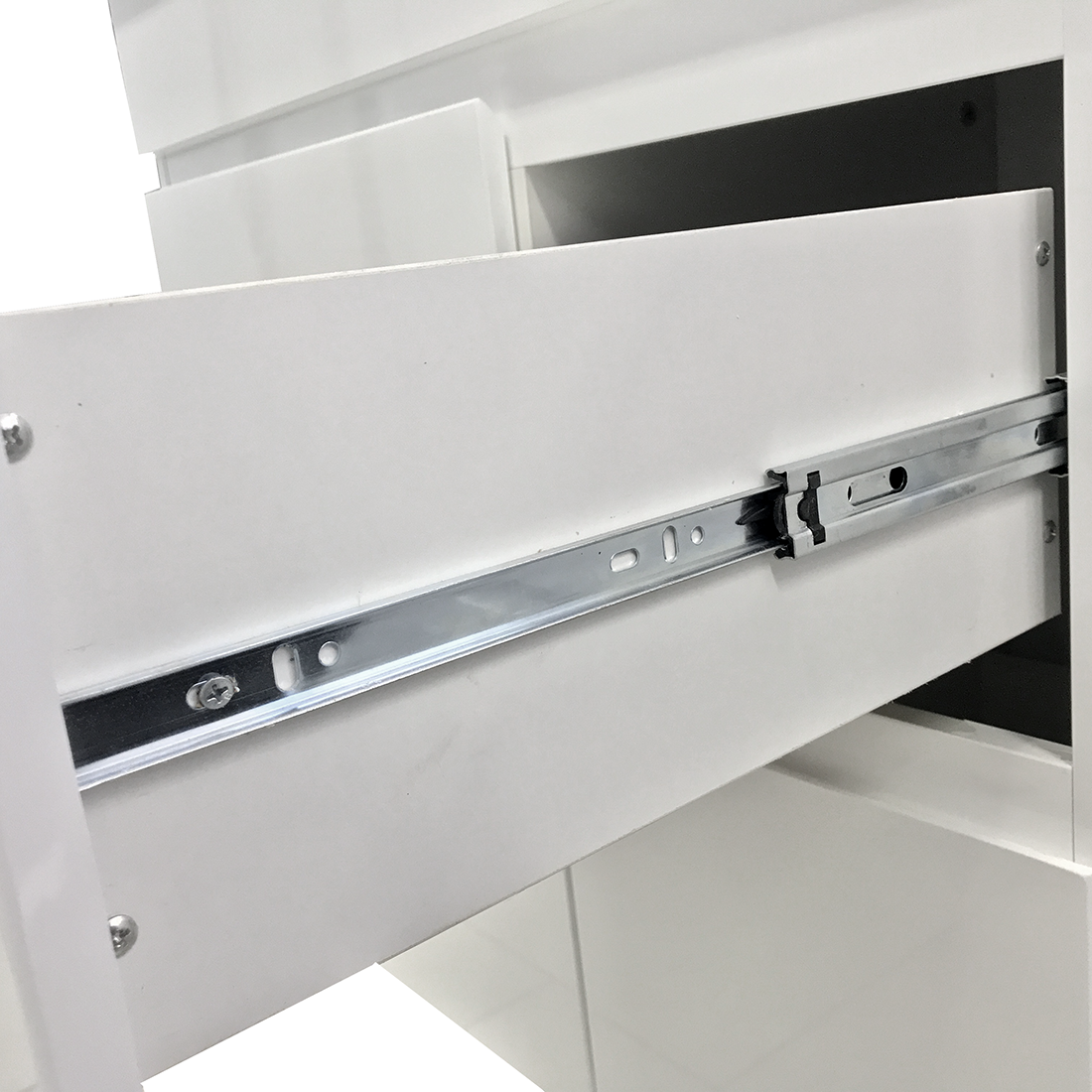 PACKAGE DEAL Windsor 750mm L Bathroom Vanity Wash Basin INCLUDING Mixer & Plugwaste